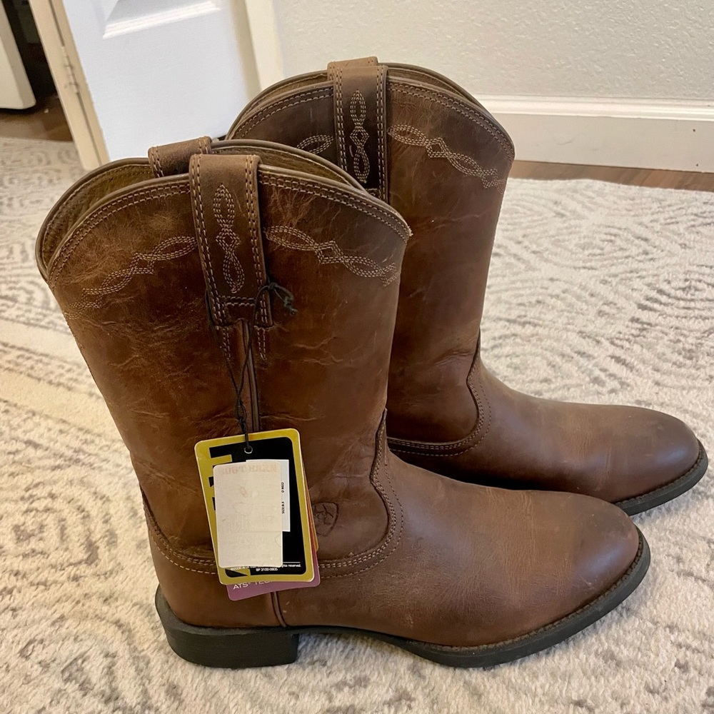 ARIAT men’s leather boots